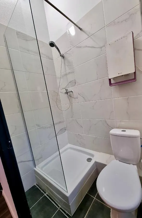 Les Saules Studio Wifi Clim Gare Centre Αβινιόν 0*,